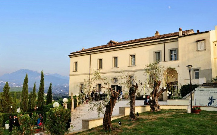 ricevimenti di matrimonio - Campania - Caserta - Banchetto nuziale in Villa con piscina